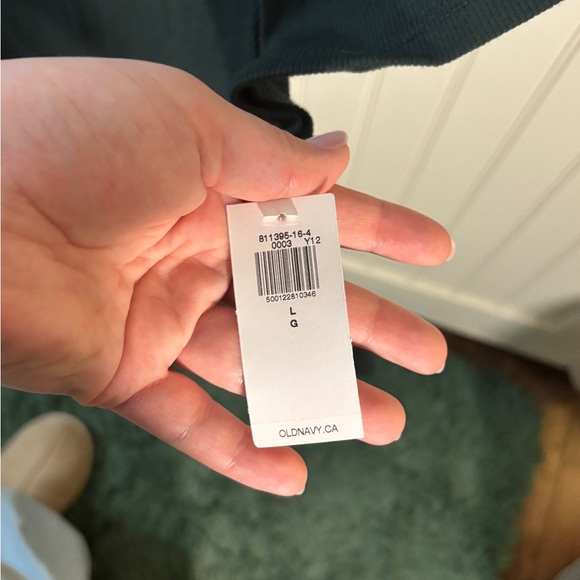 Old Navy Snug Ribbed Tee - Picture 4 of 4